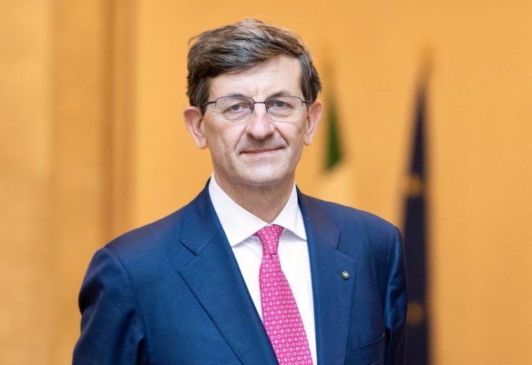 Pnrr, ecco traguardi e obiettivi sul tavolo di Colao per il 2022